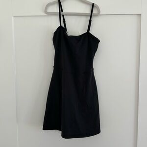 Alosoft Courtside Tennis Dress by Alo Yoga, Black, XS - Great Condition!